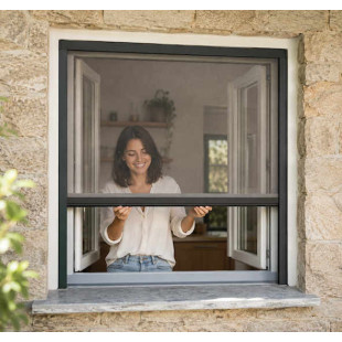 Moustiquaire enroulable sur mesure pour fenêtre en aluminium